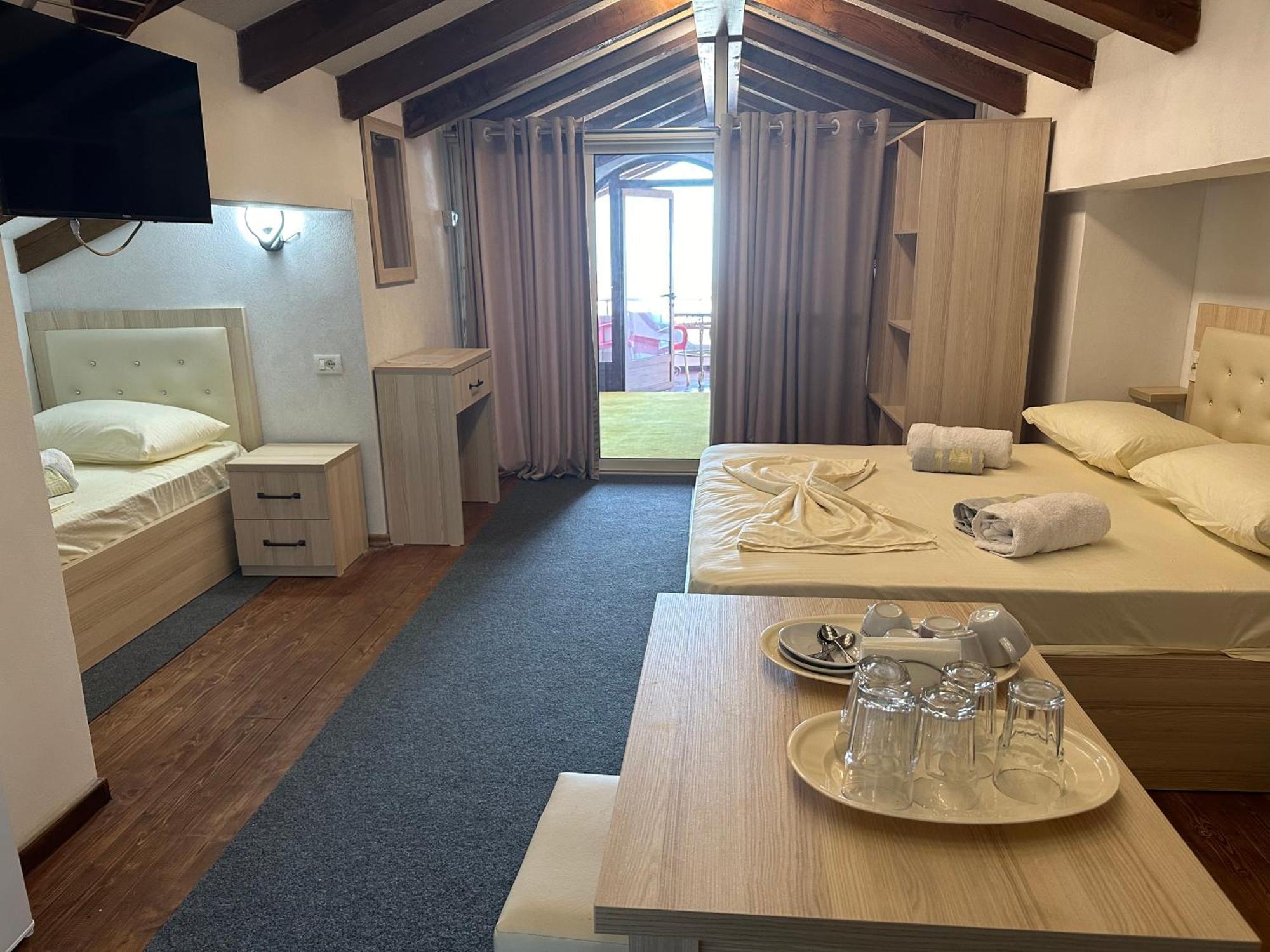 Casadolcecasa Otel Shkodër Dış mekan fotoğraf
